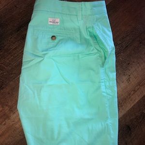 Vineyard Vines men’s shorts